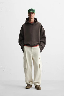 BOXY FIT HOODED SWEATSHIRT
