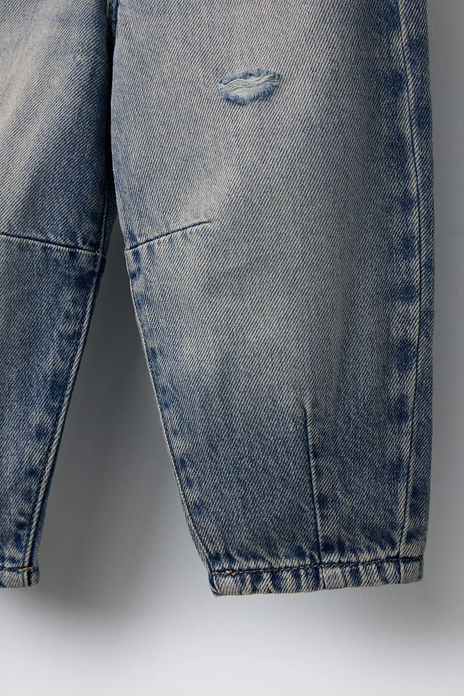 RIPPED BAGGY JEANS