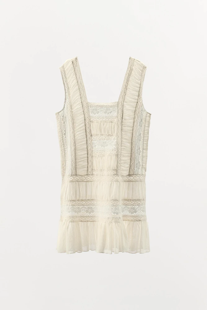 ROBE PLIS DENTELLE
