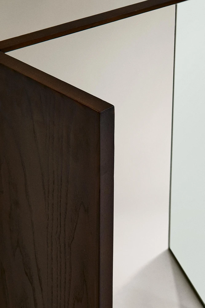TRIPTYCH WOODEN MIRROR