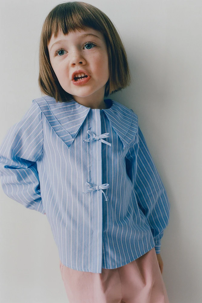 BOW TRIM STRIPED SHIRT