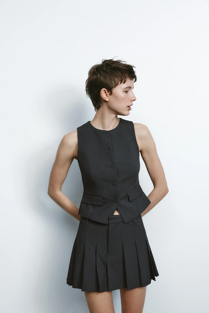 TAILORED VEST