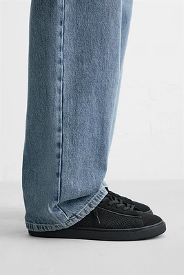 CHAUSSURES EN TISSU ET MAILLE