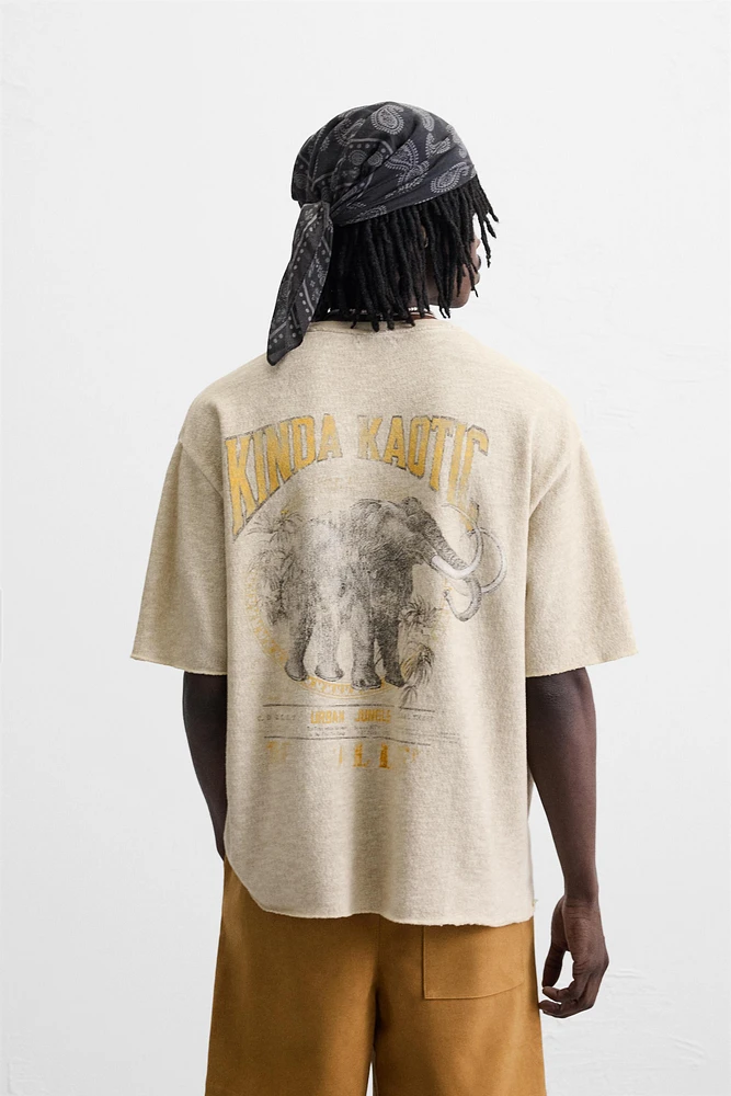 TEXTURED PRINT KNIT T-SHIRT