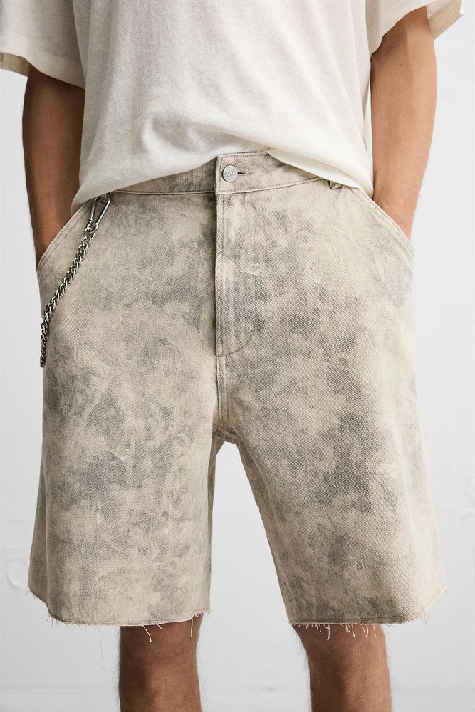 ABSTRACT PRINT CARPENTER POCKET SHORTS