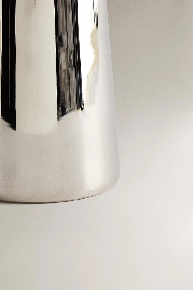 METAL VASE
