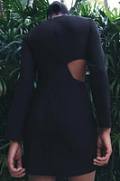 ROBE COURTE CUT OUT
