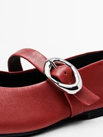 Ballerines en cuir avec boucle
