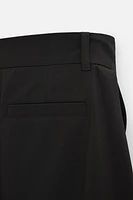 RELAXED FIT PLEATED SHORTS