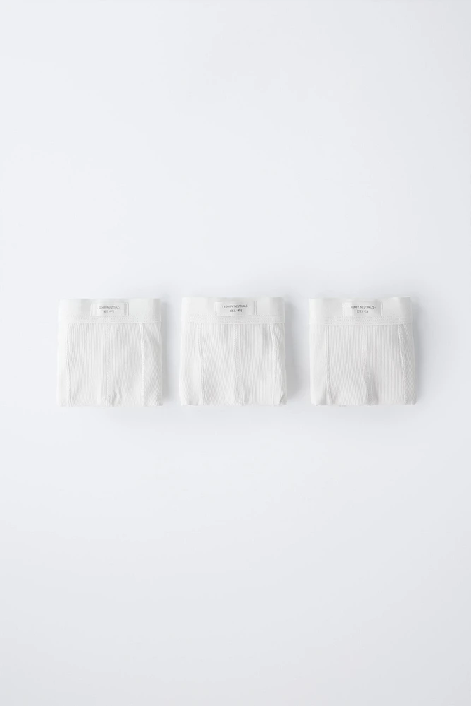 AGES -6/ THREE-PACK OF RIBBED BOXERS WITH LABEL