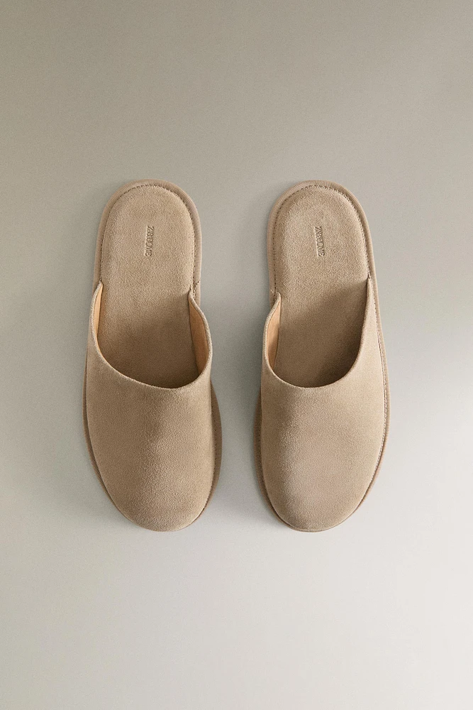 LEATHER MULE SLIPPERS