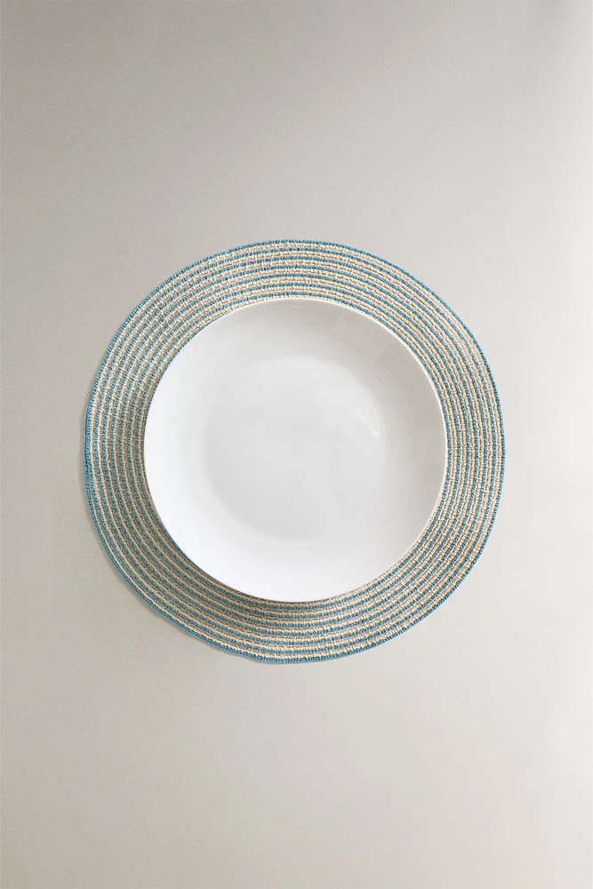 SET OF ROUND PLACEMATS (SET OF 2)