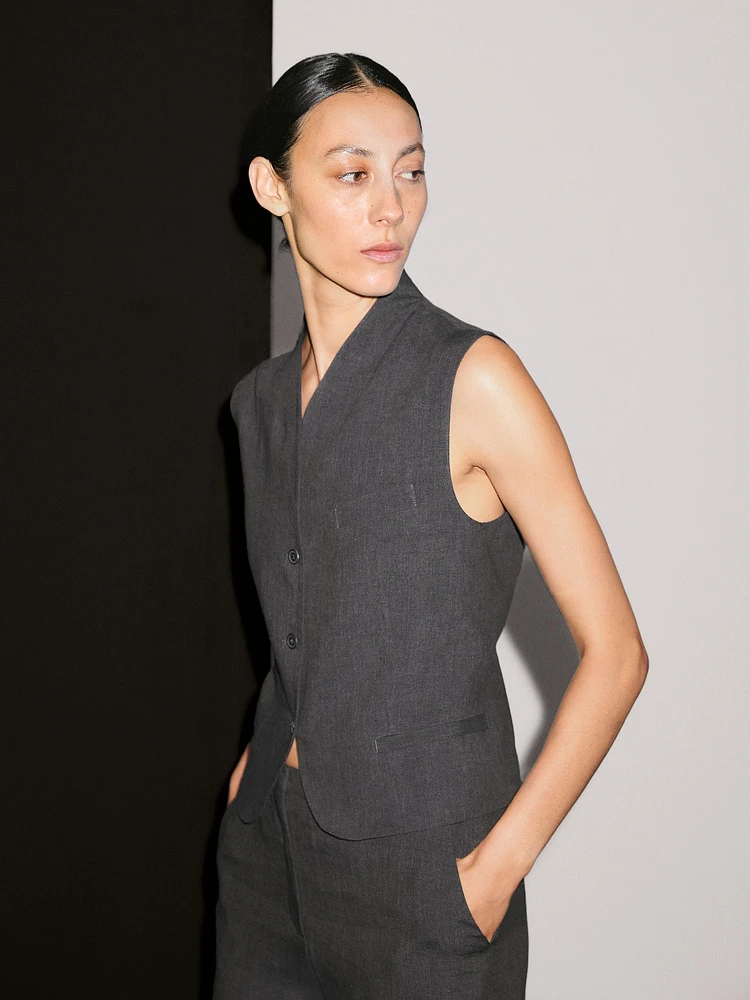 Veste sans manches 100 % lin à col en V