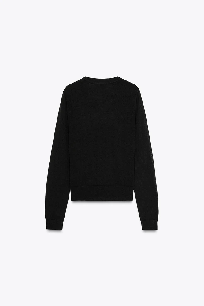 PULL BASIQUE EN MAILLE UNIE