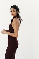 ROBE MI-LONGUE AVEC ENCOLURE AMÉRICAINE