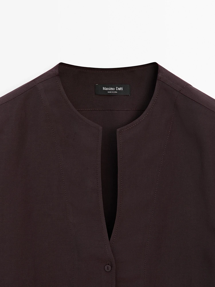 Flowing shirt with cord details