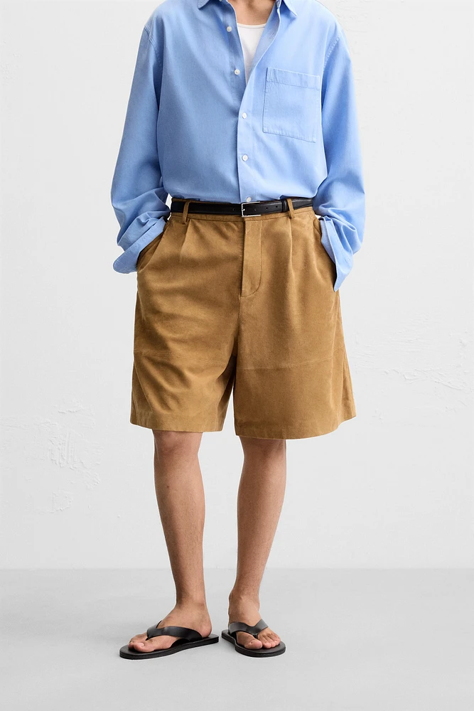 PLEATED SUEDE SHORTS