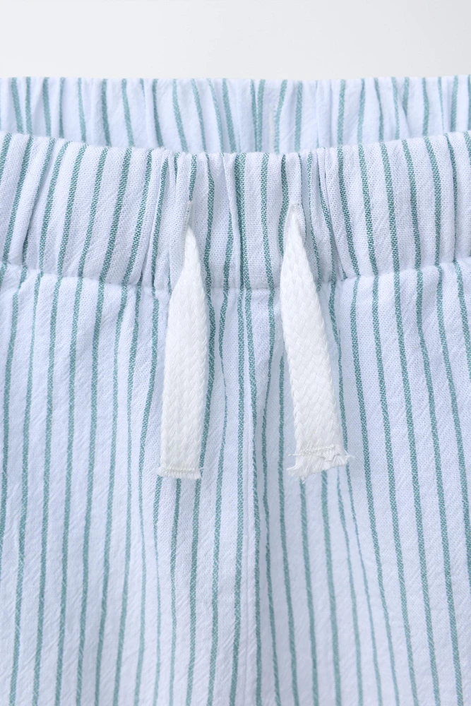 TEXTURED STRIPED SHORTS