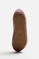 RETRO SNEAKERS