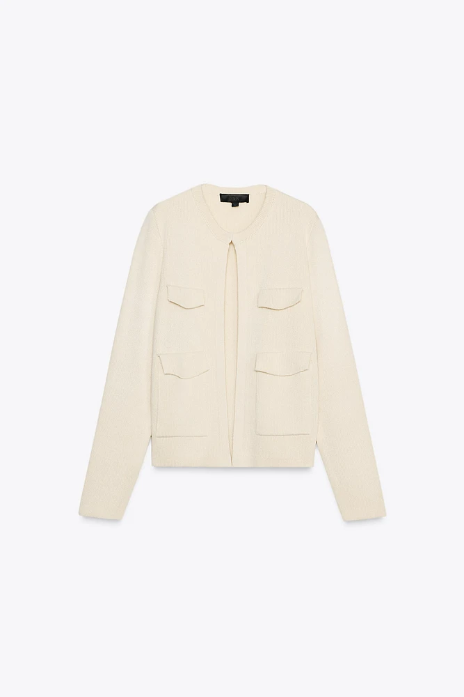 GILET EN MAILLE AVEC POCHES