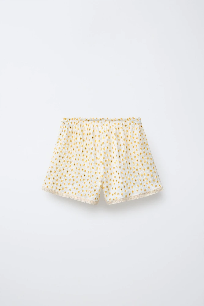 LACE PRINT SHORTS