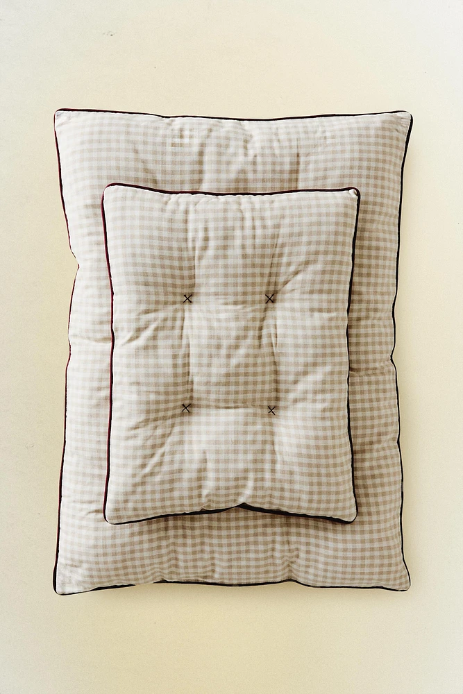 CHECKED PET FLOOR CUSHION WITH PIPING