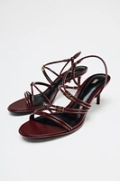 SANDALES À TALONS ET BRIDES