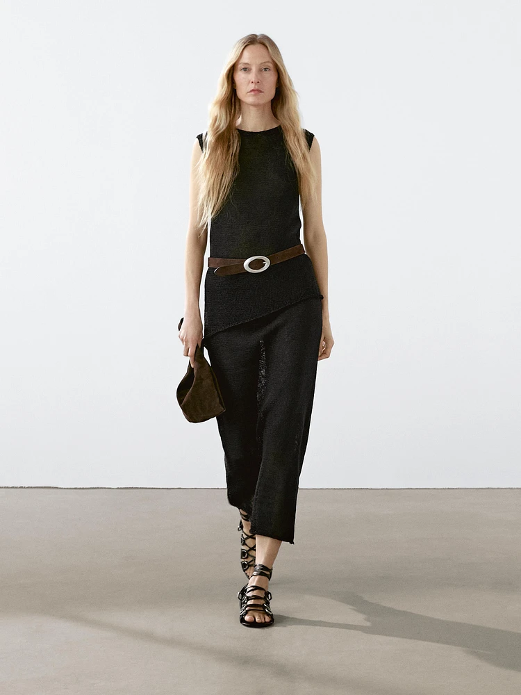 Asymmetric cutwork top