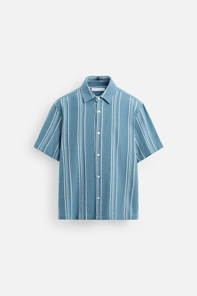 TEXTURED STRIPED SHIRT