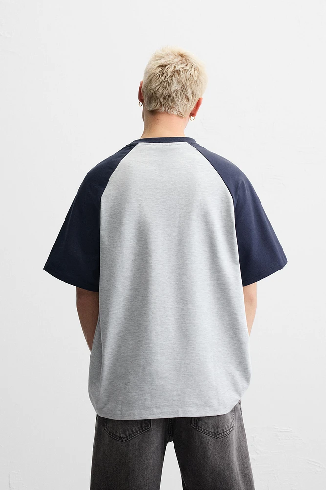CONTRASTING SLEEVE T-SHIRT