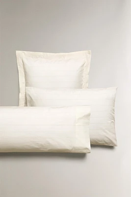 STRIPED PILLOWCASE