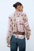 BLOUSE SEMI-TRANSPARENTE IMPRIMÉE PATCHWORK