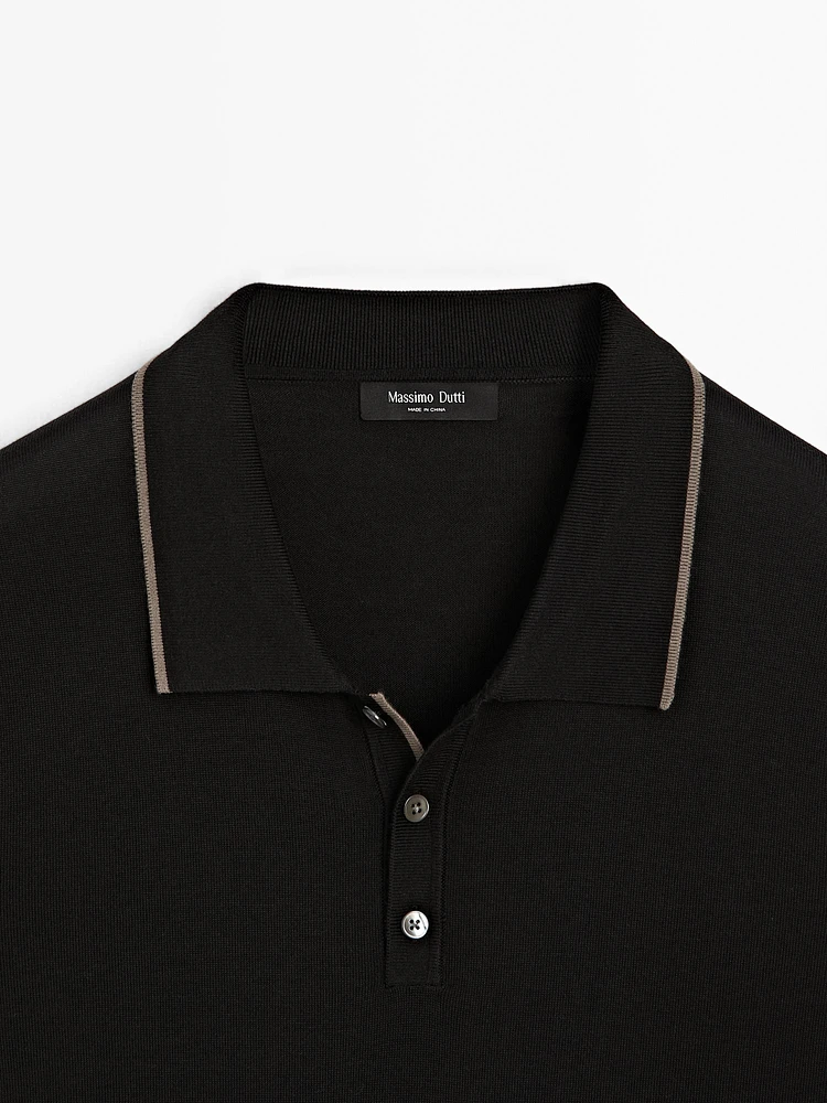 Knit polo shirt with coloured collar detail