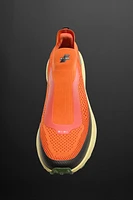 RUNNING SHOE