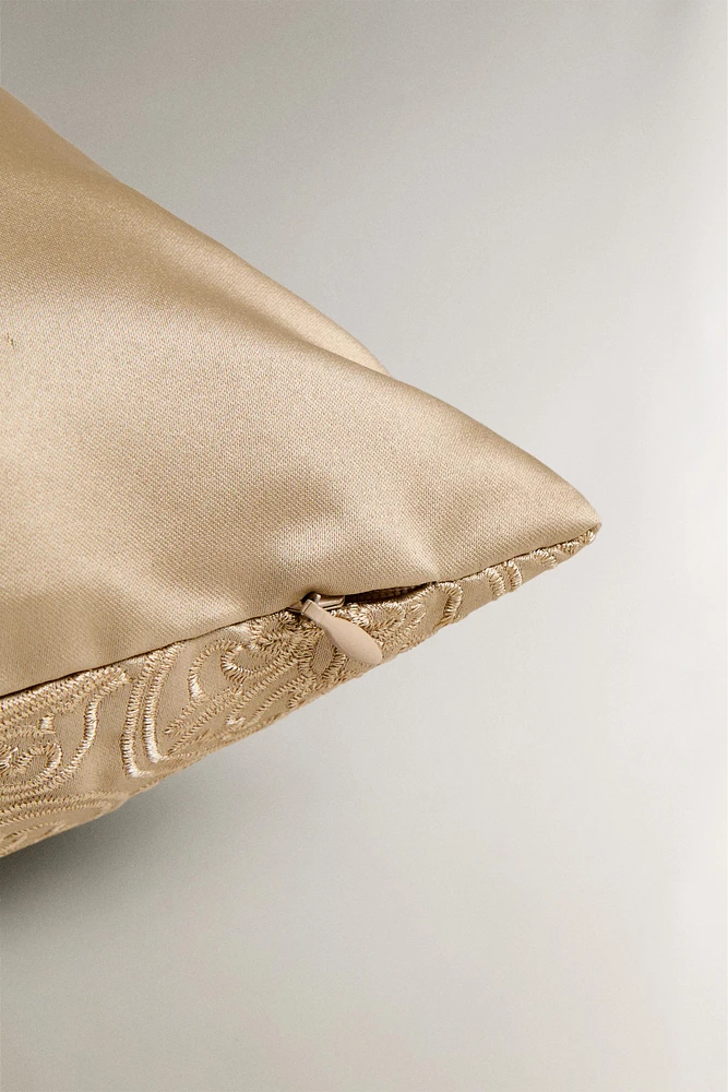 EMBROIDERED THROW PILLOW COVER