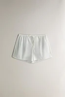 SHORT FRONCÉ ET DENTELLE