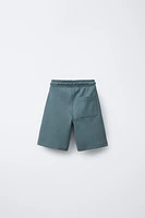 TEXTURED KNIT STRAIGHT SHORTS