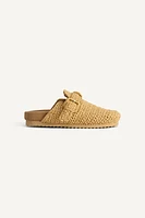 RAFFIA EFFECT CLOGS