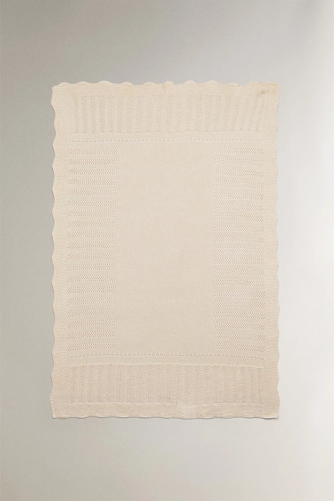 CHILDREN'S OPENWORK COTTON BLANKET