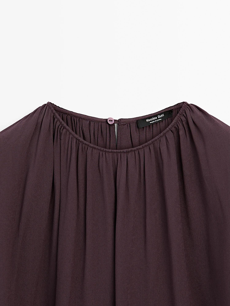 Short double-layer cape