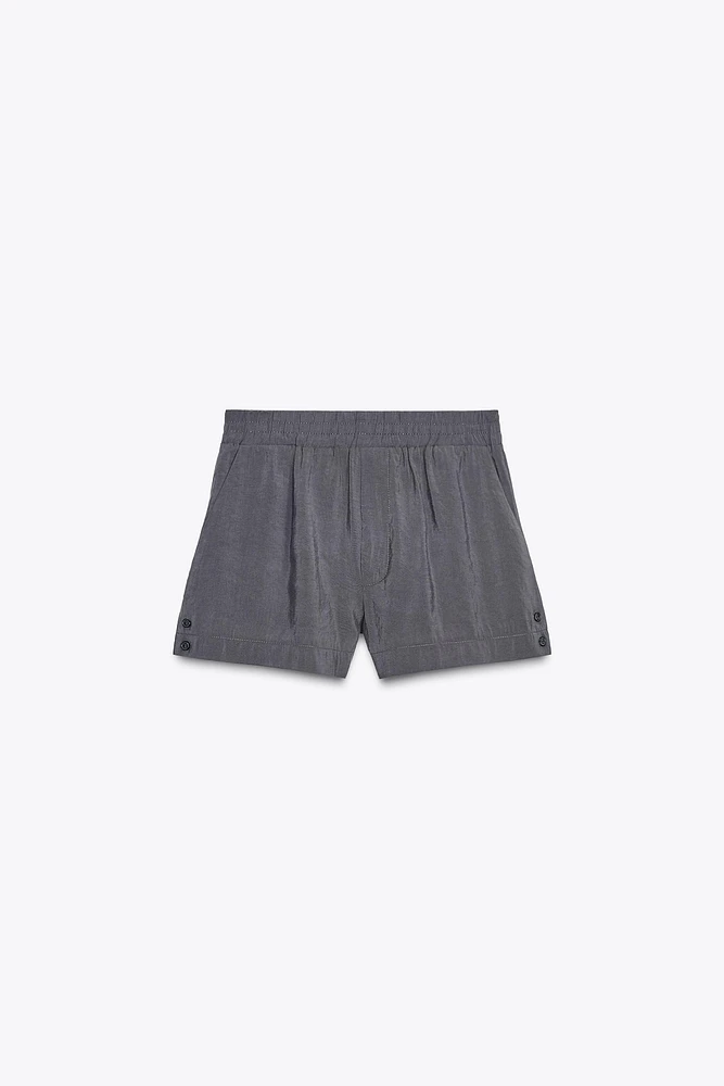 FLOWY MINI SHORTS