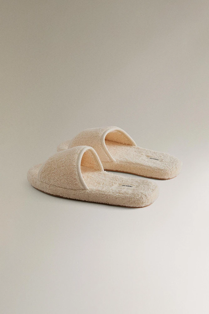CHAUSSONS FLATFORM TISSU BOUCLÉ