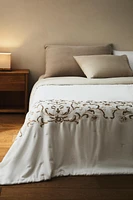 EMBROIDERED COTTON QUILT