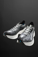 CHAUSSURES POUR COURIR DE LONGUES DISTANCES