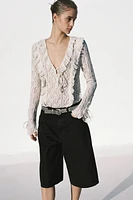 LACE RUFFLE TOP