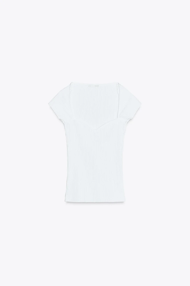 TOP CÔTELÉ DÉCOLLETÉ CŒUR