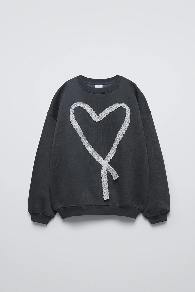 LACE HEART SWEATSHIRT