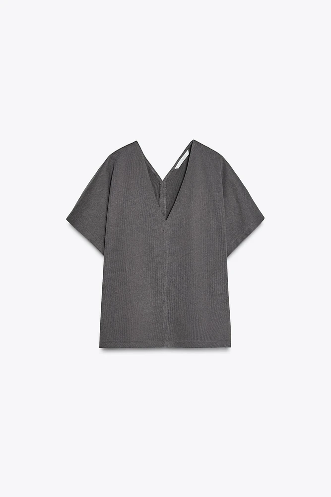T-SHIRT EN COTON À DÉCOLLETÉ V