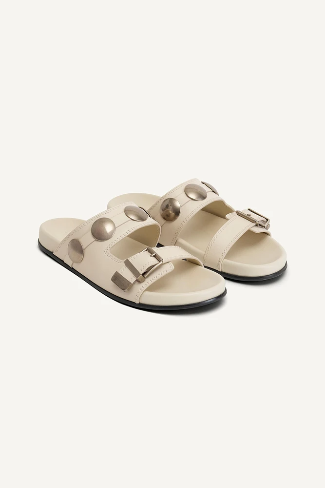 LTHR STUDDED SANDALS 14