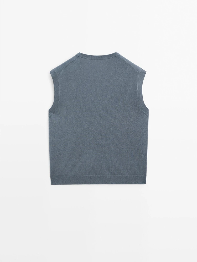 Cotton blend knit vest